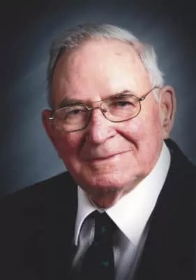 Allister MacGillivray - Canadian singer-songwriter