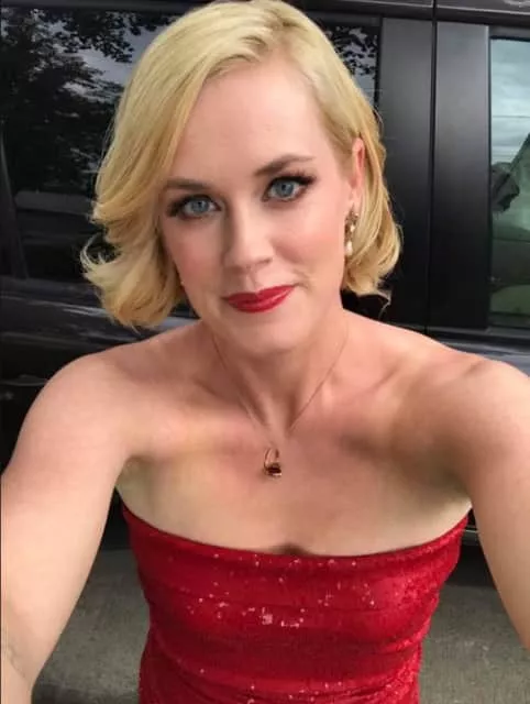 Abigail Hawk - American actress