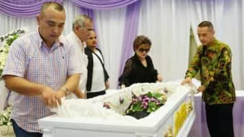 Helen Sparingga - Musical artist