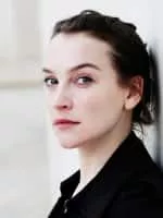 Jana Klinge - Actress