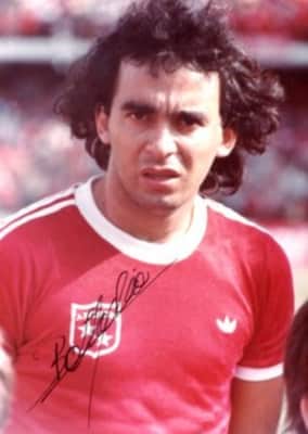 Juan Manuel Battaglia - Football player