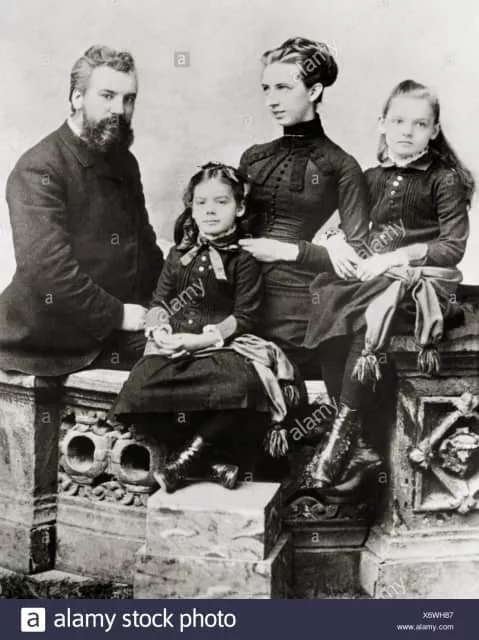 Mabel Gardiner Hubbard - American businesswoman ‧ Alexander Graham Bell's wife