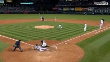 Squeeze play - Baseball