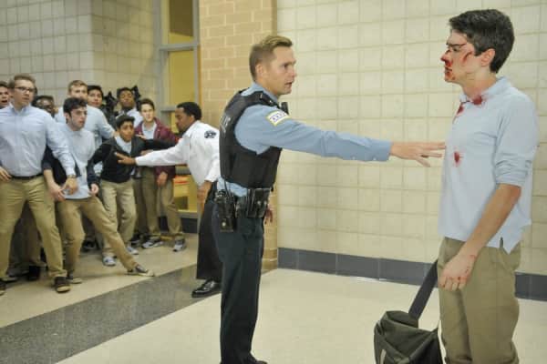 Chicago P.D. A Dead Kid, a Notebook and a Lot of Maybes - Chicago P.D.: Season 3, Episode 7