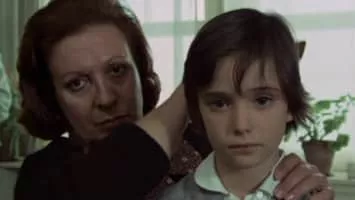 Cria Cuervos - 1976 ‧ Drama ‧ 1h 52m