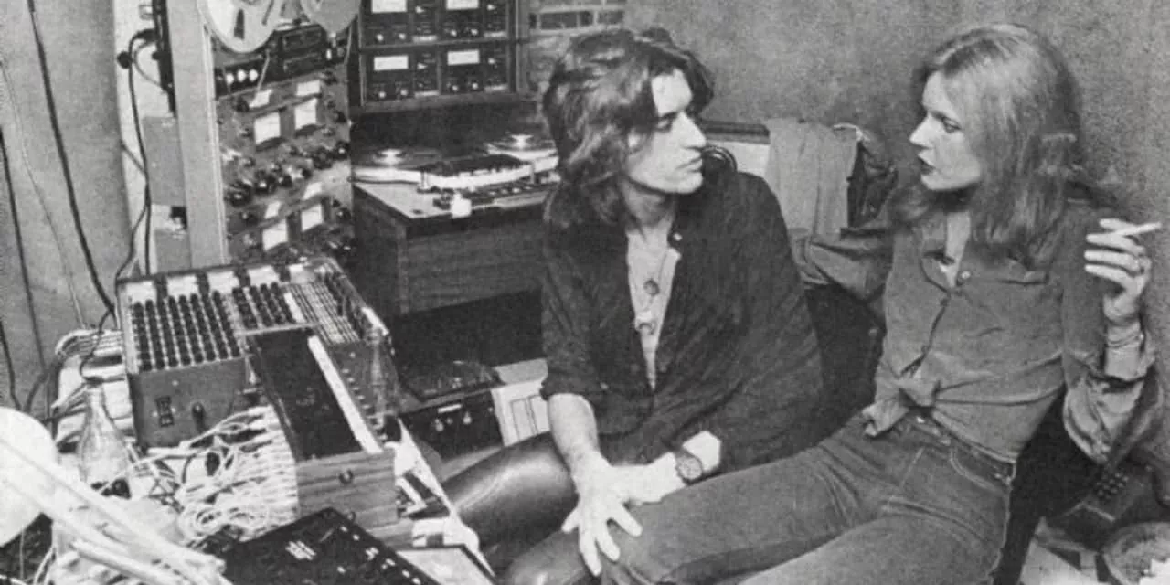 Elyssa Jerret - Joe Perry's ex-wife