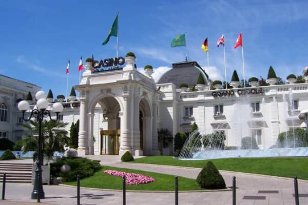 grand casino de lyon - pharaoh casino grand cercle aix-les-bains - 