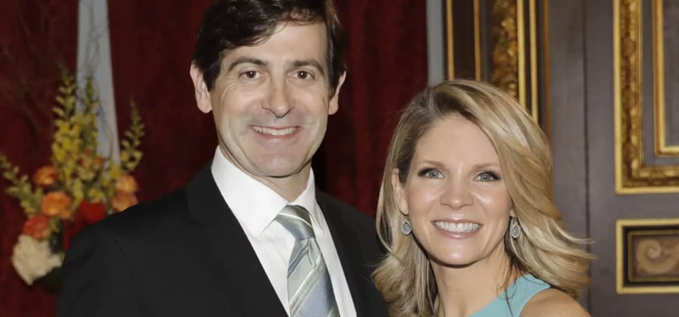 Greg Naughton - Actor