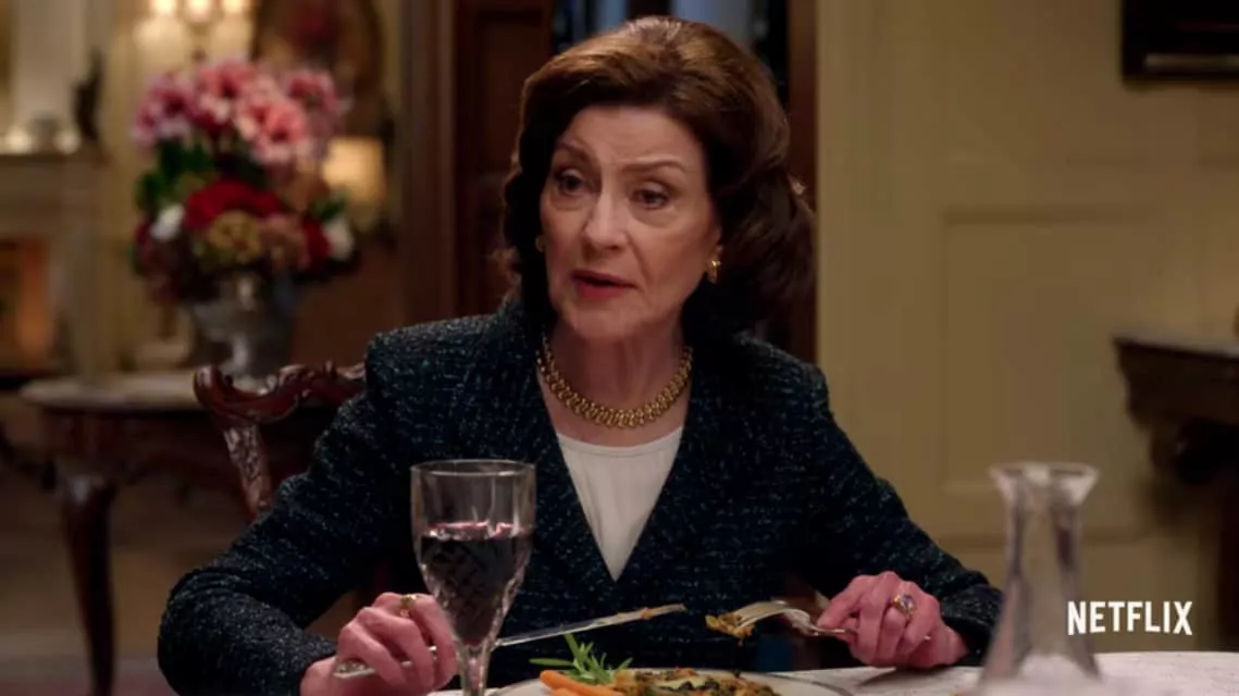 Kelly Bishop - American actress