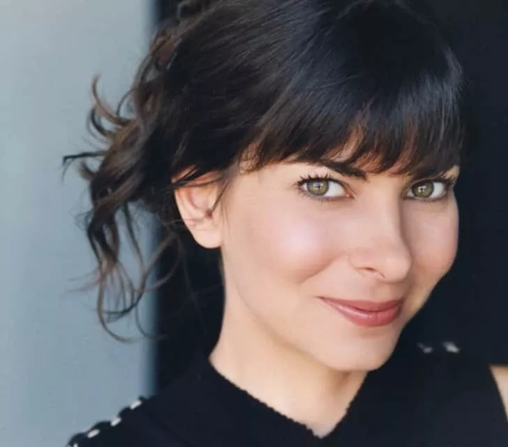 Mina Badie - Actress ‧ Jennifer Jason Leigh's sister