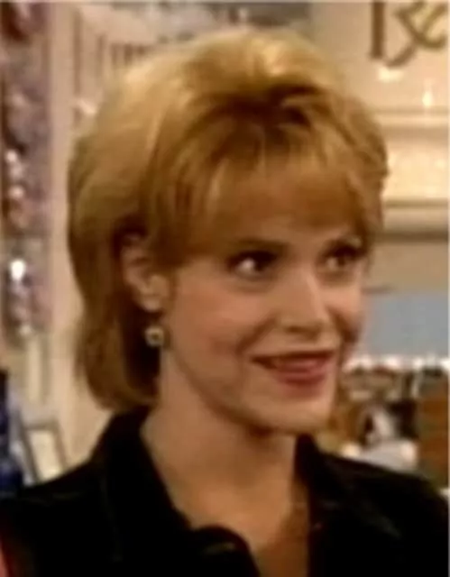 Rebeca Arthur - Actress