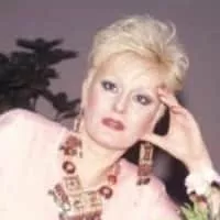 Şenay Yüzbaşıoğlu - Turkish singer-songwriter