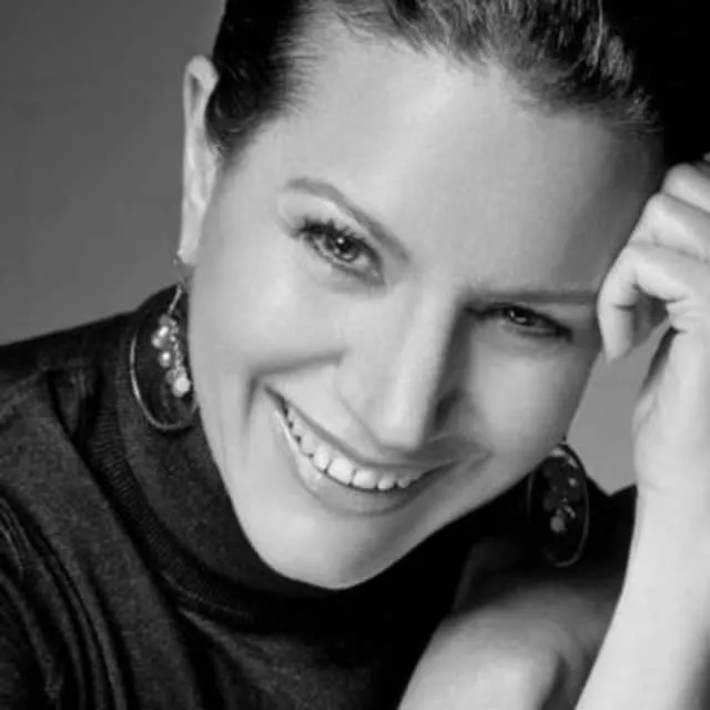 Susie Essman - American solo comedian