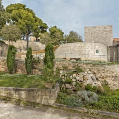 the old farmhouse musee d'histoire et d'archeologie auguste jacquet - 