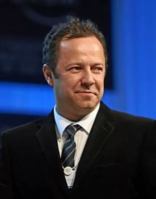 Vik Muniz - Brazilian artist