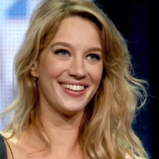 Yael Grobglas - French-Israeli actress