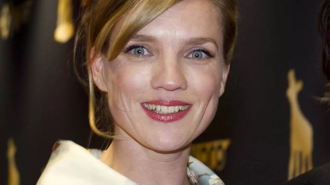 Anniek Pheifer - Actress