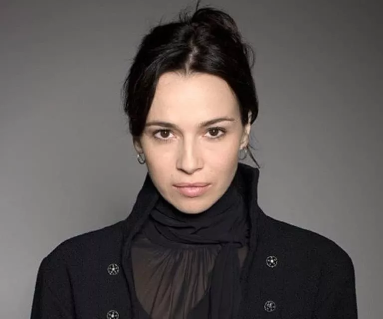 Ariadna Gil - Spanish actress