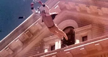 Burnt Offerings - 1976 ‧ Adaptation/Mystery ‧ 1h 56m