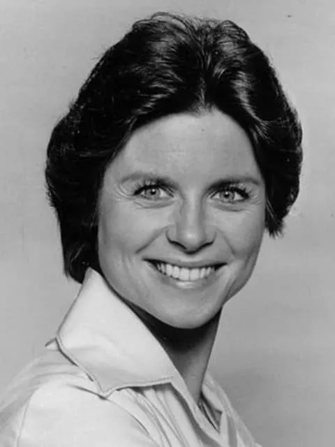 Darleen Carr - American actress