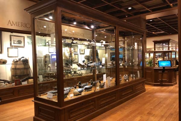 Ducks Unlimited Waterfowling Heritage Center - 