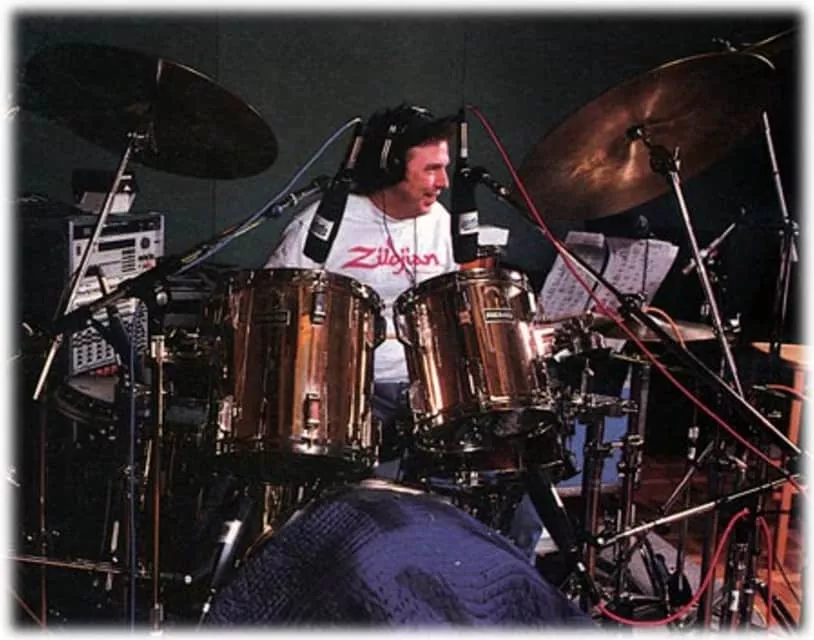Eddie Bayers - American drummer