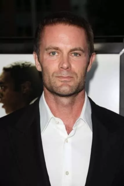 Garret Dillahunt - American actor