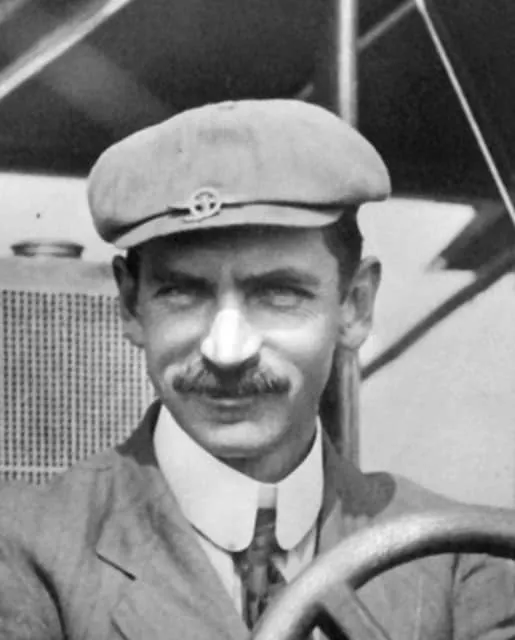 Glenn Curtiss - American aviator
