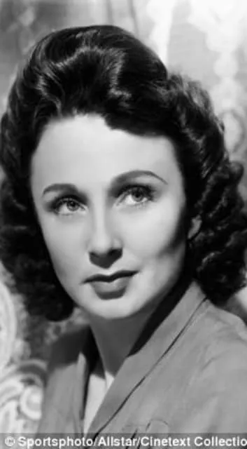 Googie Withers - Entertainer