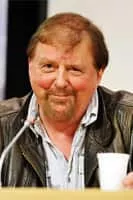 Gwynne Dyer - Canadian historian