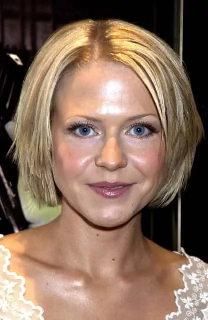 Kellie Bright - English actress