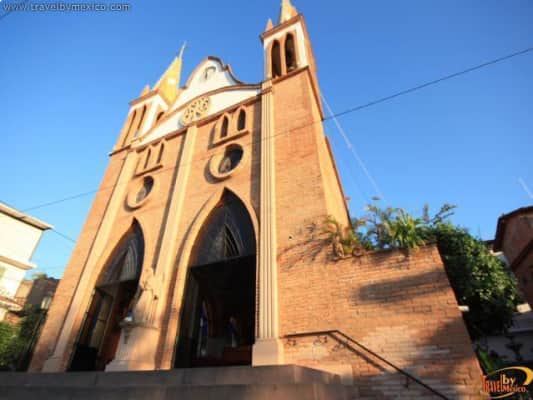 muelle de playa los muertos parroquia nuestra senora del refugio - 