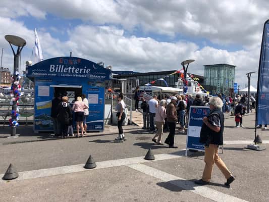 navigation normandy - dieppe, promenade and sea fishing parc floral william farcy - 
