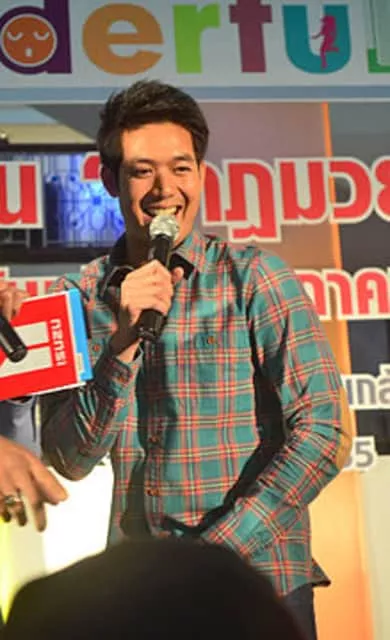 Sukollawat Kanarot - Thai actor