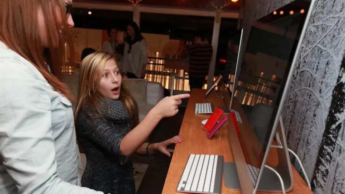 Sunny May Allison - Actress