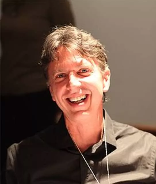 Tim Kring - American screenwriter