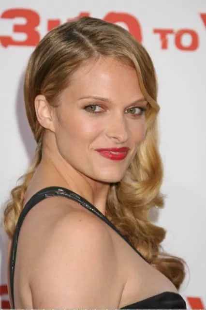 Vinessa Shaw - American film actress
