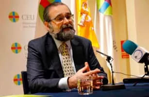 Alfonso Bullón de Mendoza y Gómez de Valugera (Alfonso Bullón de Mendoza) - Spanish historian