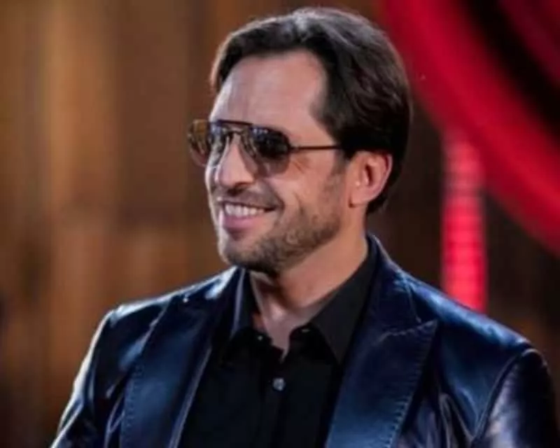 Arthur Pirozhkov - Comedian