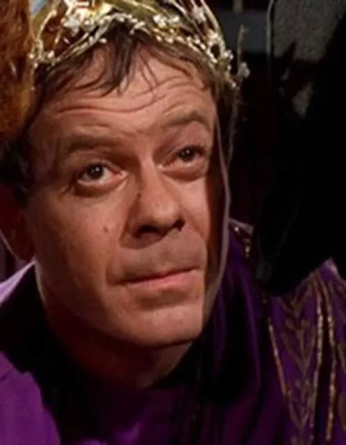 Aubrey Morris - British actor