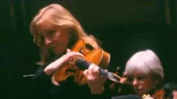 Cynthia Phelps - American violist