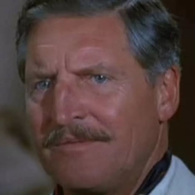 Denis Quilley - Actor