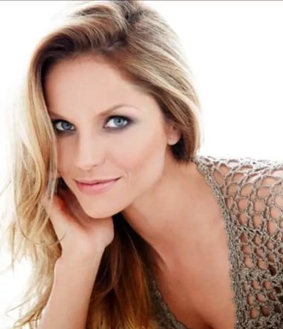 Ellen Hollman - American actress