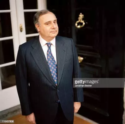 Fernando Martínez de Irujo, 12th Marquis of San Vicente del Barco - 