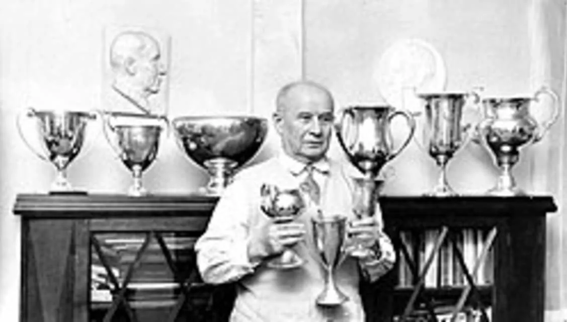 Hannes Kolehmainen - Finnish long-distance runner