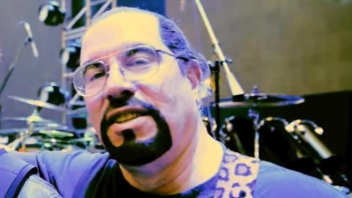 Mark Mendoza - American bassist