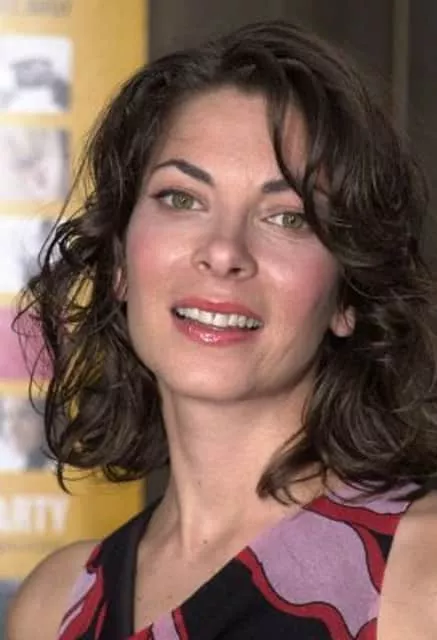 Mina Badie - Actress ‧ Jennifer Jason Leigh's sister