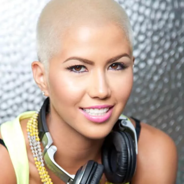 Paula Van Oppen - Musical artist