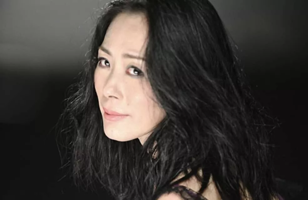 Shirley Kwan - Singer