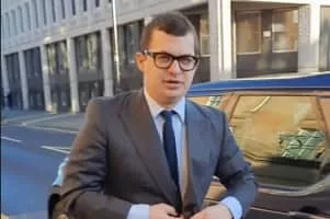 Simon Bowes-Lyon, 19th Earl of Strathmore and Kinghorne - 